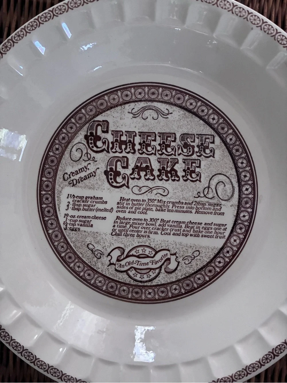 Vintage Royal China Country Harvest Cheese Cake Ceramic Pie Baker